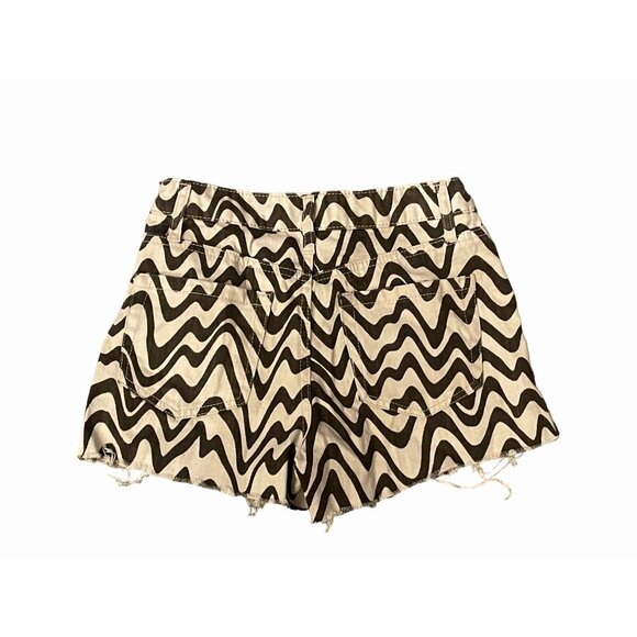 High waisted chevron black and white raw hem denim jean shorts mom Tillys zebra - Picture 2 of 7